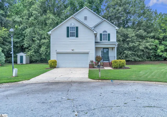 Photo 1 of Single family home for sale at 5 Earleigh Ct, Simpsonville, SC 29681 | MLS# 1600828 | Listing updated on 2026-08-13