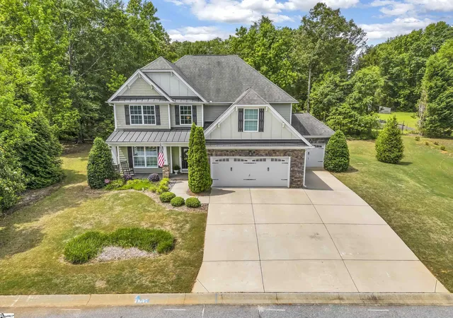 Photo 3 of Single family home for sale at 3 Morton Grove Ln, Simpsonville, SC 29681 | MLS# 1598386 | Listing updated on 2026-10-09