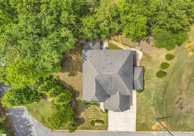 Photo 3 of Single family home for sale at 3 Morton Grove Ln, Simpsonville, SC 29681 | MLS# 1598386 | Listing updated on 2026-10-09