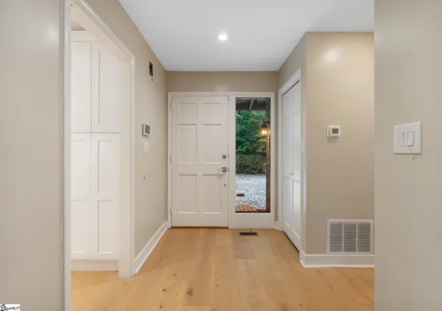 Photo 3 of Single family home for sale at 215 Hearthstone Ridge Rd Rd, Landrum, SC 29356 | MLS# 1602354 | Listing updated on 2026-09-04