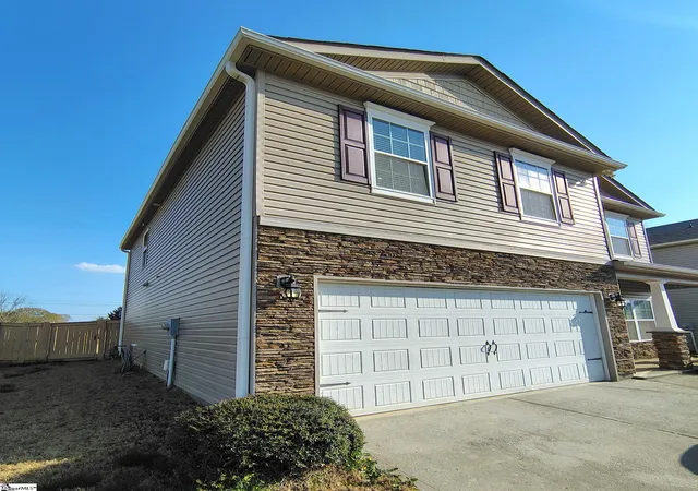 Homes for sale in Boiling Springs, SC | 529 Townsend Pl Dr, Boiling Springs, SC 29316 | MLS# 1596429