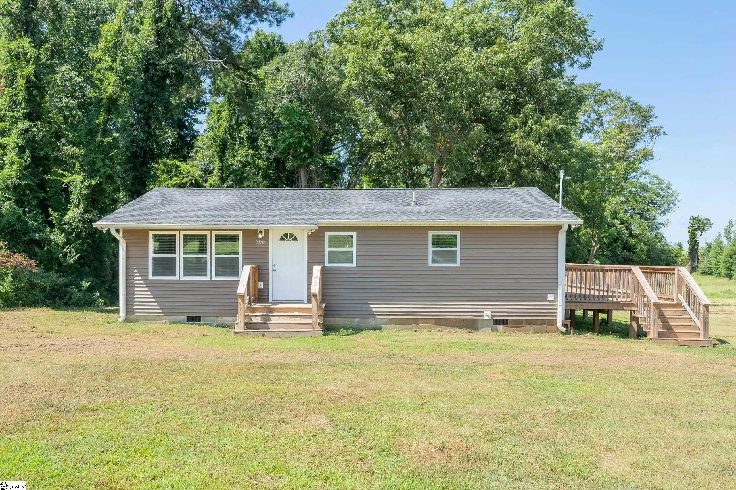 Photo 1 of Single family home for sale at 300 Cedar Springs Rd, Spartanburg, SC 29302 | MLS# 1606898 | Listing updated on 2026-10-16