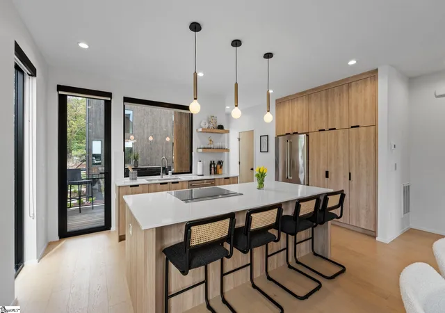 3rd image of 107 East Stone Ave, Greenville, SC 29609 | MLS# 1588687