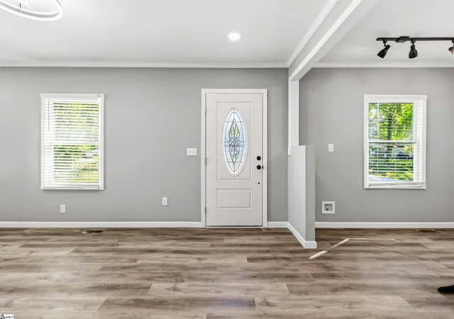 3rd image of 809 E Ferguson St, Clinton, SC 29325 | MLS# 1588778
