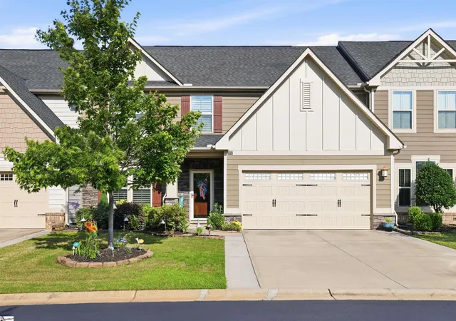 Photo 1 of Townhouse for sale at 202 Ragin Ct, Simpsonville, SC 29681 | MLS# 1593976 | Listing updated on 2026-09-10