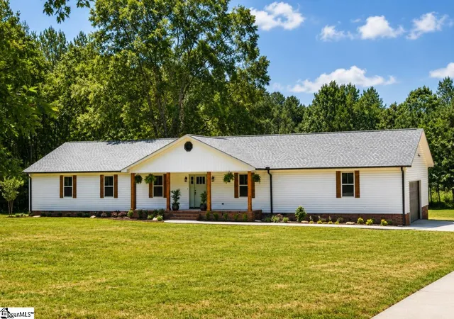 Homes for sale in Campobello, SC | 1041 Motlow School Rd, Campobello, SC 29322 | MLS# 1593199