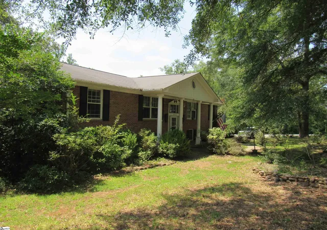 Photo 1 of Single family home for sale at 507 Eastcliffe Wy, Greenville, SC 29611 | MLS# 1600924 | Listing updated on 2026-08-14