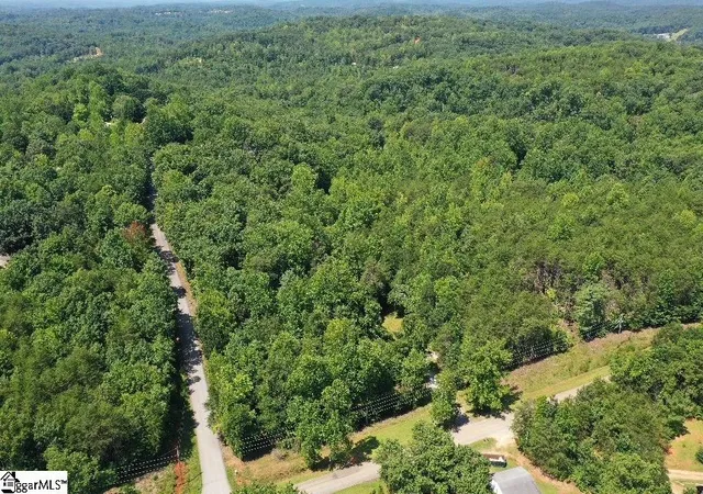 Photo 4 of House for sale at 883 Goodwin Bridge Rd, Travelers Rest, SC 29690 | MLS# 1585593 | Listing updated on 2026-08-26