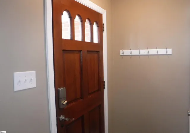 Photo 2 of Single family home for sale at 222 Woodview Ave, Spartanburg, SC 29306 | MLS# 1587700 | Listing updated on 2026-08-06