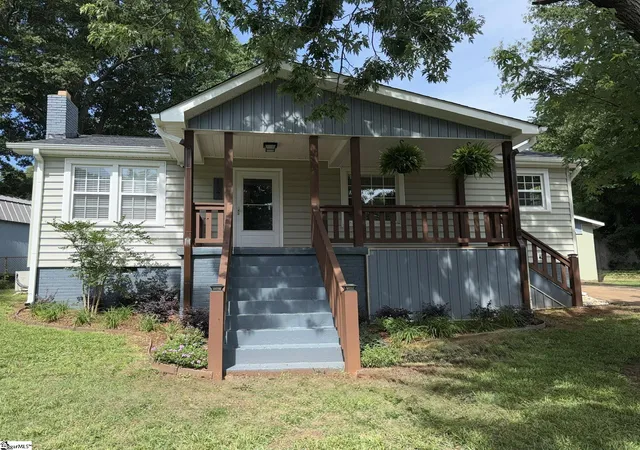 Photo 1 of Sale Pending at 107 Irene Cir, Greenville, SC 29617 | MLS# 1595218 | Listing updated on 2026-08-26