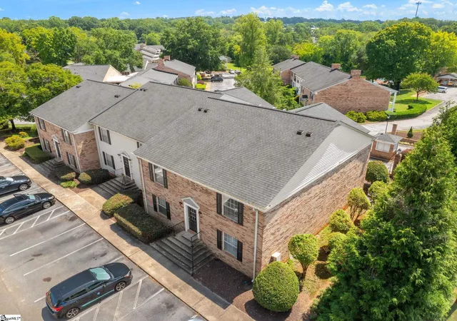 Photo 3 of Condo for sale at 925 Cleveland St #Unit 34, Greenville, SC 29601 | MLS# 1601590 | Listing updated on 2026-10-09