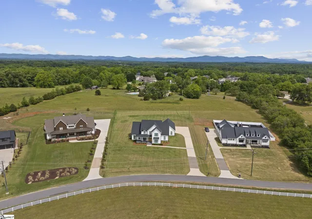 Photo 3 of Single family home for sale at 402 Old Batson Rd, Taylors, SC 29687 | MLS# 1590378 | Listing updated on 2026-10-17