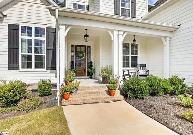 Photo 2 of Single family home for sale at 732 Enoree River Pl, Greer, SC 29651 | MLS# 1601646 | Listing updated on 2026-09-16