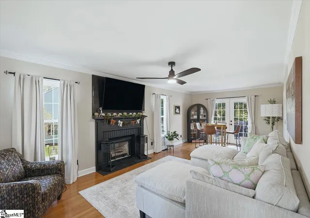 Photo 4 of Single family home for sale at 105 Fox Run Cir, Greer, SC 29651 | MLS# 1608113 | Listing updated on 2026-10-30