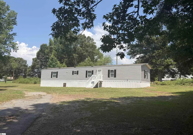 Homes for sale in Chesnee, SC | 2060 Foster St, Chesnee, SC 29323 | MLS# 1596567