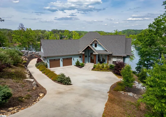 Homes for sale in Six Mile, SC | 104 Hunter Hill Cir #Lot 21 Harborside, Six Mile, SC 29682 | MLS# 1579587