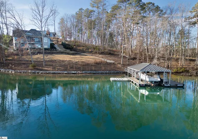 Homes for sale in Six Mile, SC | 104 Hunter Hill Cir #Lot 21 Harborside, Six Mile, SC 29682 | MLS# 1579587