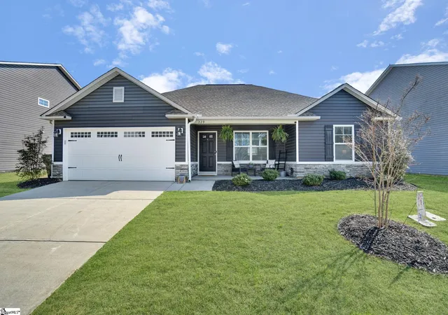 1st image of 229 Icebow Rd, Fountain Inn, SC 29644 | MLS# 1586367