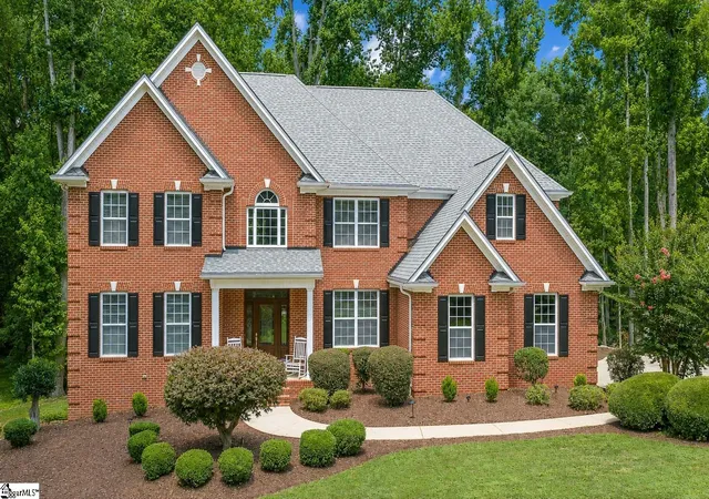 Photo 1 of Sale Pending at 103 Country Club Dr, Laurens, SC 29360 | MLS# 1595898 | Listing updated on 2026-10-19