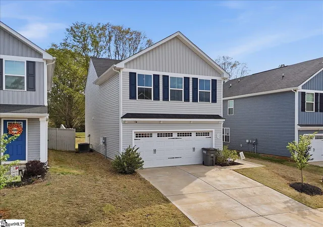 Photo 3 of Single family home for sale at 11 Davis Grove Ln, Piedmont, SC 29673 | MLS# 1586802 | Listing updated on 2026-09-03