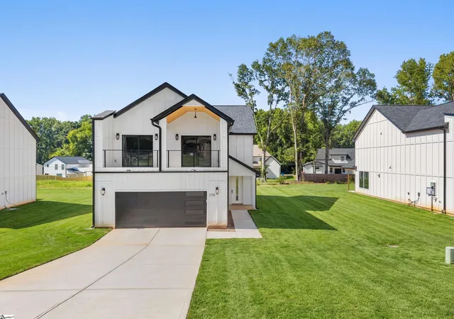 Photo 1 of Single family home for sale at 170 Buncombe St, Woodruff, SC 29388 | MLS# 1584168 | Listing updated on 2026-08-30
