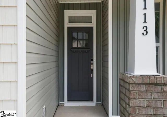 Photo 3 of Single family home for sale at 113 Beechcroft Pl, Fountain Inn, SC 29644 | MLS# 1590039 | Listing updated on 2026-09-29