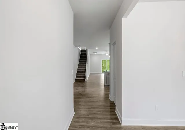 Photo 4 of Single family home for sale at 113 Beechcroft Pl, Fountain Inn, SC 29644 | MLS# 1590039 | Listing updated on 2026-09-29