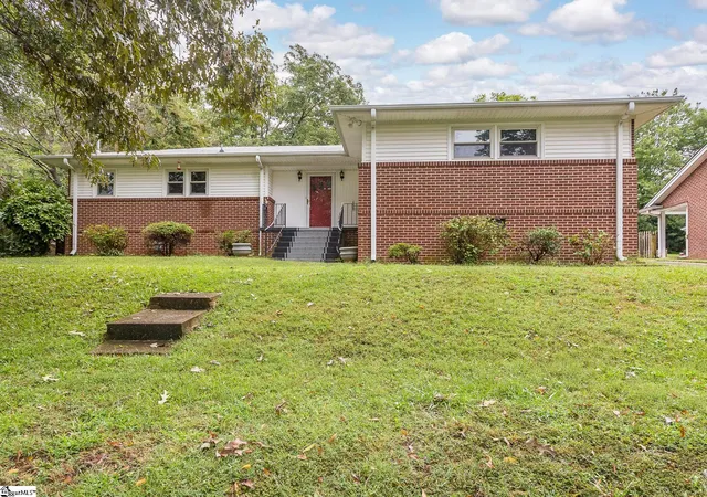 Homes for sale in Greer, SC | 106 Green St, Greer, SC 29650 | MLS# 1589371
