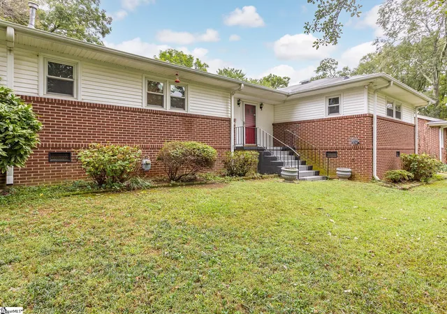 Homes for sale in Greer, SC | 106 Green St, Greer, SC 29650 | MLS# 1589371