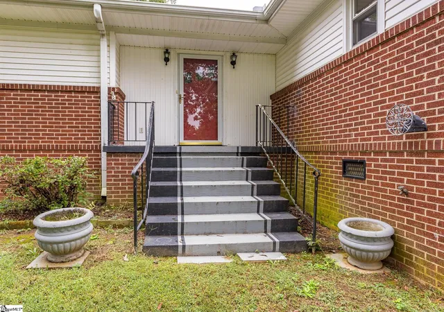 Homes for sale in Greer, SC | 106 Green St, Greer, SC 29650 | MLS# 1589371