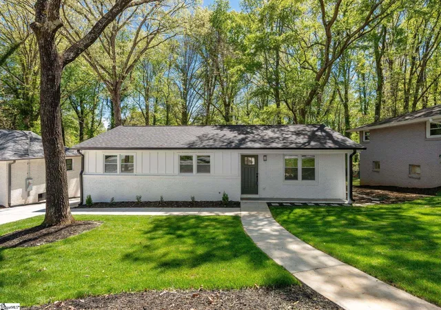 Photo 1 of Single family home for sale at 318 Elder Street Ext, Greenville, SC 29607 | MLS# 1587733 | Listing updated on 2026-05-04