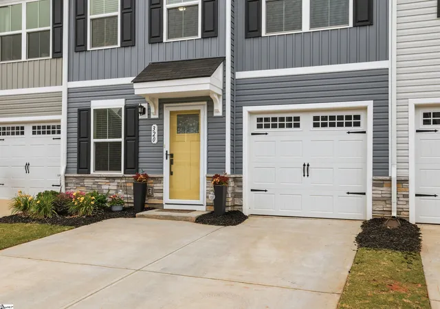 Photo 2 of Townhouse for sale at 320 Kensley Dr, Greenville, SC 29617 | MLS# 1593147 | Listing updated on 2026-09-14
