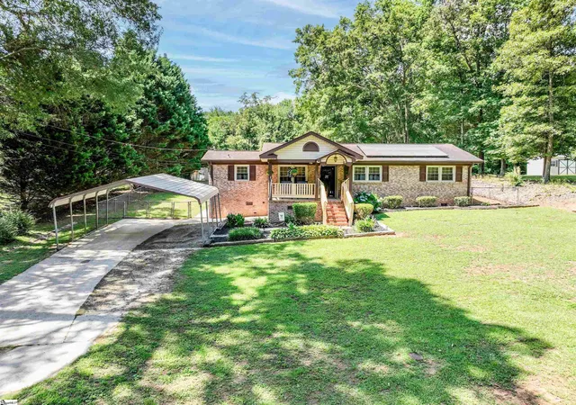 Photo 1 of Single family home for sale at 159 Oak Hill Dr, Piedmont, SC 29673 | MLS# 1599737 | Listing updated on 2026-09-03