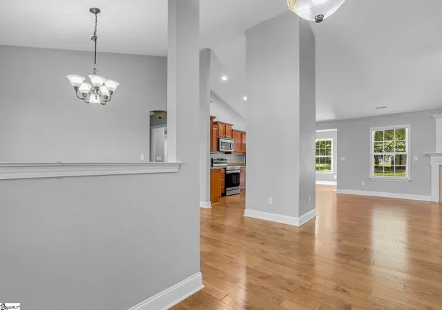 Photo 3 of Single family home for sale at 9 Gratiot Ln, Greer, SC 29651 | MLS# 1600532 | Listing updated on 2026-08-18