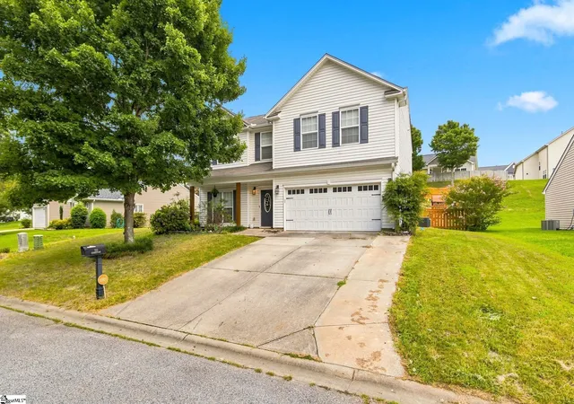 Photo 1 of Single family home for sale at 111 Garfield Ln, Simpsonville, SC 29681 | MLS# 1600053 | Listing updated on 2026-08-25
