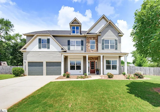 Photo 1 of Single family home for sale at 124 Claiborne Rd, Piedmont, SC 29673 | MLS# 1598305 | Listing updated on 2026-09-30