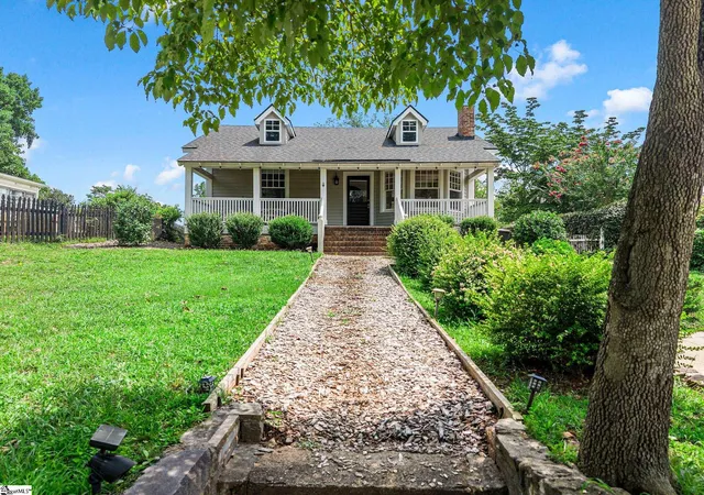 1st image of 143 Broadway Ave, Tryon, NC 28782 | MLS# 1601116