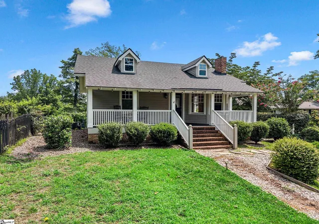 2nd image of 143 Broadway Ave, Tryon, NC 28782 | MLS# 1601116