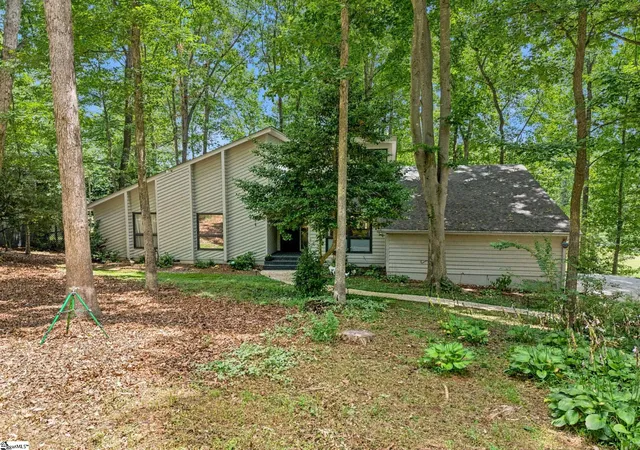 Homes for sale in Taylors, SC | 108 Whittlin Wy, Taylors, SC 29687 | MLS# 1596683
