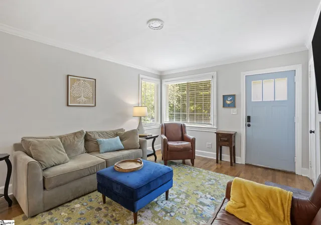 Photo 3 of Single family home for sale at 210 Keith Dr, Greenville, SC 29607 | MLS# 1554644 | Listing updated on 2026-09-14