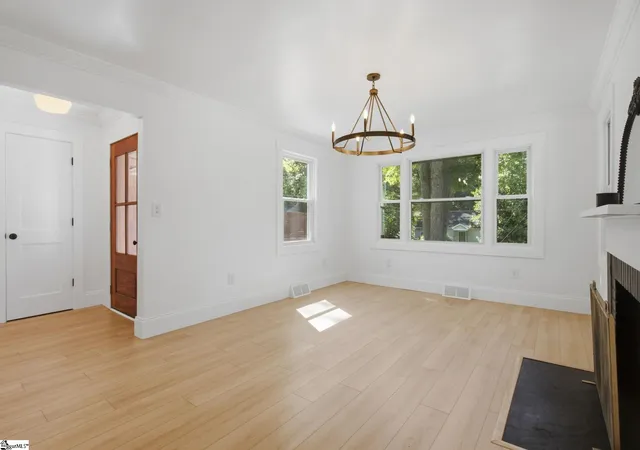 Photo 3 of Single family home for sale at 414 Potomac Ave, Greenville, SC 29605 | MLS# 1591210 | Listing updated on 2026-09-16