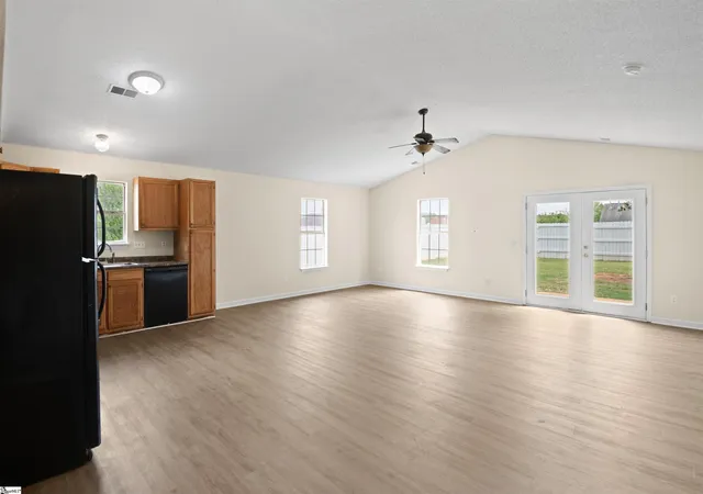 Photo 4 of Single family home for sale at 515 Climbing Rose Ct, Fountain Inn, SC 29644 | MLS# 1602514 | Listing updated on 2026-08-31