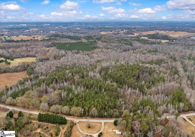 Photo 2 of Sale Pending at 2016 Hwy 417, Woodruff, SC 29388 | MLS# 1576951 | Listing updated on 2026-10-05