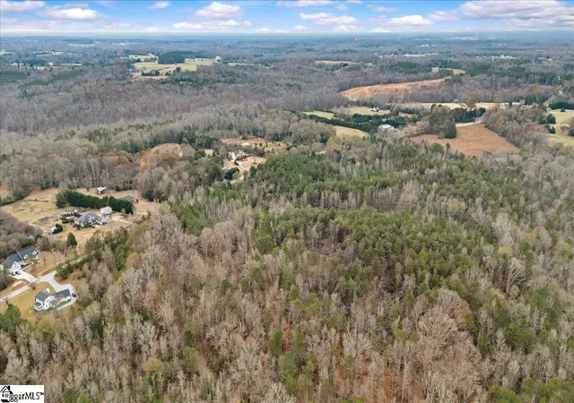 Photo 4 of Sale Pending at 2016 Hwy 417, Woodruff, SC 29388 | MLS# 1576951 | Listing updated on 2026-10-05