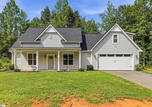 Photo 1 of Single family home for sale at 504 Old Stagecoach Rd, Easley, SC 29642 | MLS# 1599554 | Listing updated on 2026-09-11