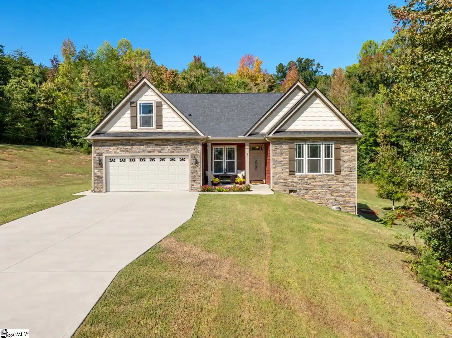 Photo 1 of Single family home for sale at 15 Upcountry Ln, Travelers Rest, SC 29690 | MLS# 1607007 | Listing updated on 2026-10-21