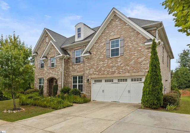 Photo 3 of Single family home for sale at 3 Stafford Green Wy, Greenville, SC 29615 | MLS# 1600153 | Listing updated on 2026-09-02