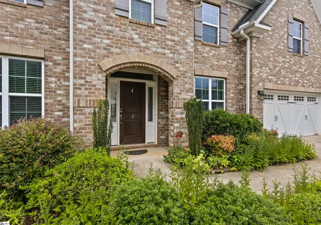 Photo 3 of Single family home for sale at 3 Stafford Green Wy, Greenville, SC 29615 | MLS# 1600153 | Listing updated on 2026-10-07