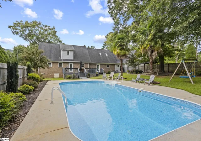 Photo 2 of Single family home for sale at 15 Morningdale Dr, Travelers Rest, SC 29690 | MLS# 1602092 | Listing updated on 2026-08-27