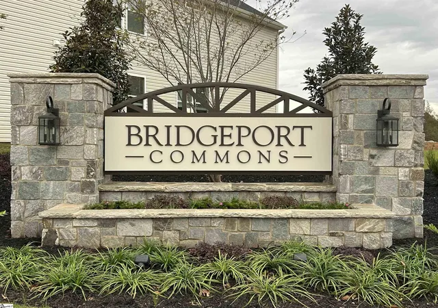 Photo 2 of Sale Pending at 400 Poinsett Bridge Way, Greenville, SC 29607 | MLS# 1557716 | Listing updated on 2025-10-21